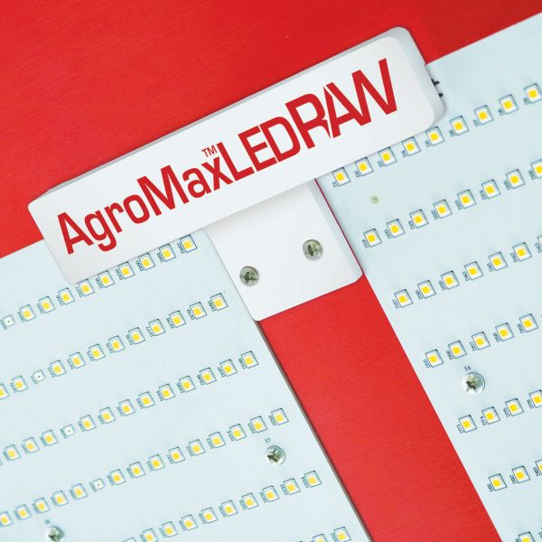 AgroMax-RAW-550-Flower-LED-Grow-Light-cable-casing-closeup
